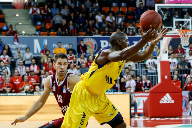 他们在对抗 他们在对抗