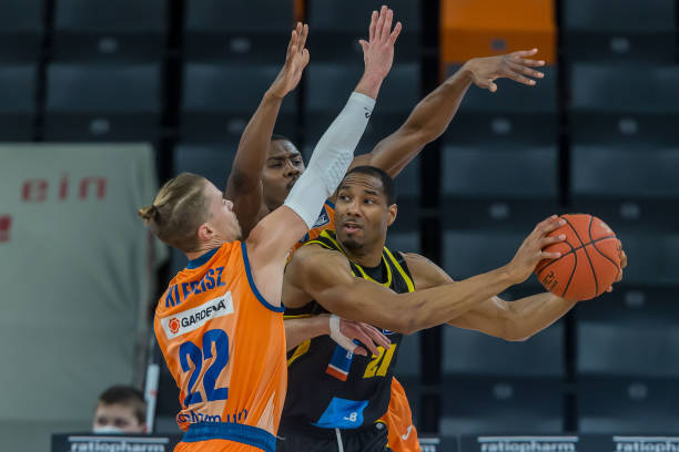 或波及申花 或波及申花