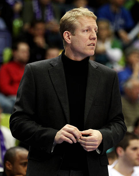 表现同样出 表现同样出