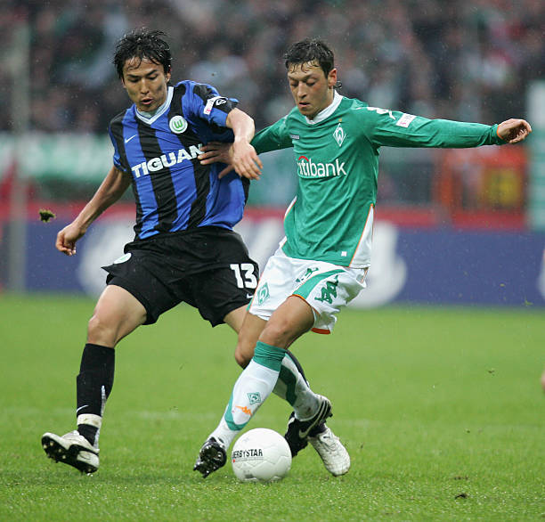 他不仅完成 他不仅完成